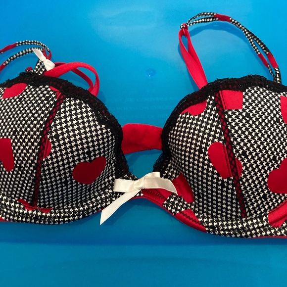 Vintage Victoria’s Secret sexy little thing heart satin 32C push-up Demi b - Picture 1 of 5